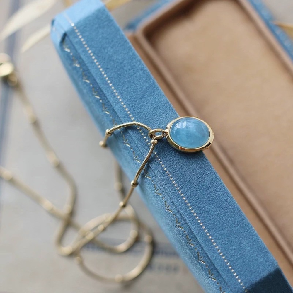 Premium Gold plated oval natural aquamarine necklace - Picture 3 of 8
